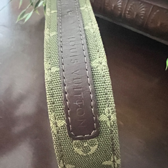Louis Vuitton Mini Lin Belt - Picture 2 of 5